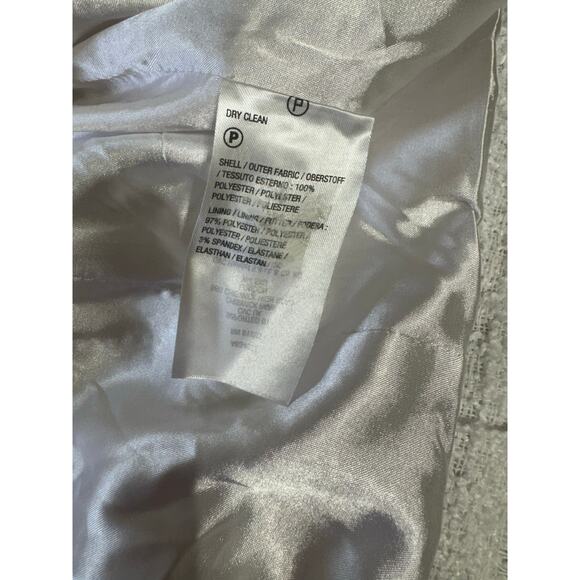 QVC Susan Graver Cropped Tweed Blazer w/ Fringe Detail White NWOT Size 8 - Picture 9 of 9